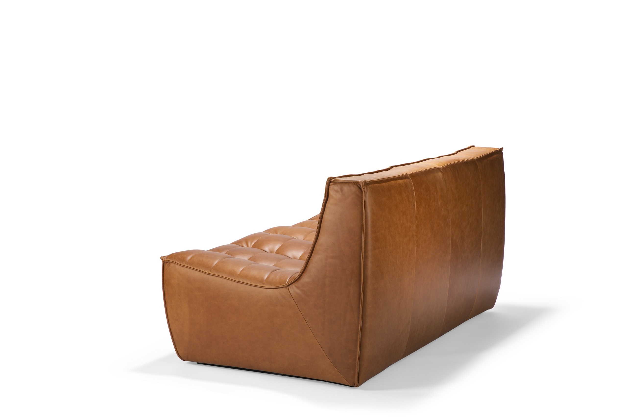 20083 N701 sofa 2 seater nut old saddle p2 scaled