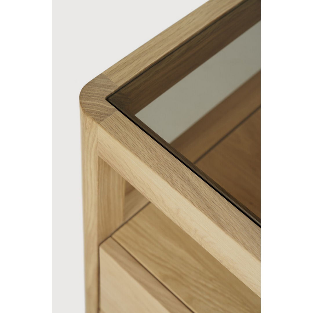 Détail Commode Spindle